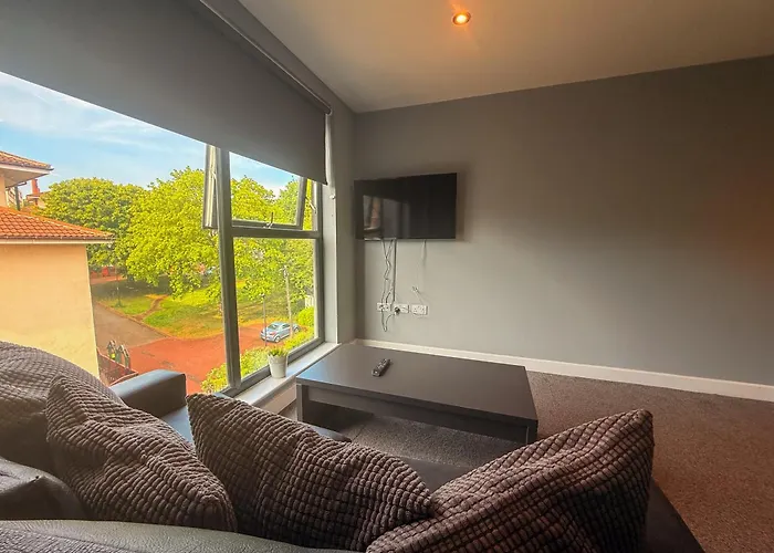 Quayside Apartment With Parking Sleeps 2